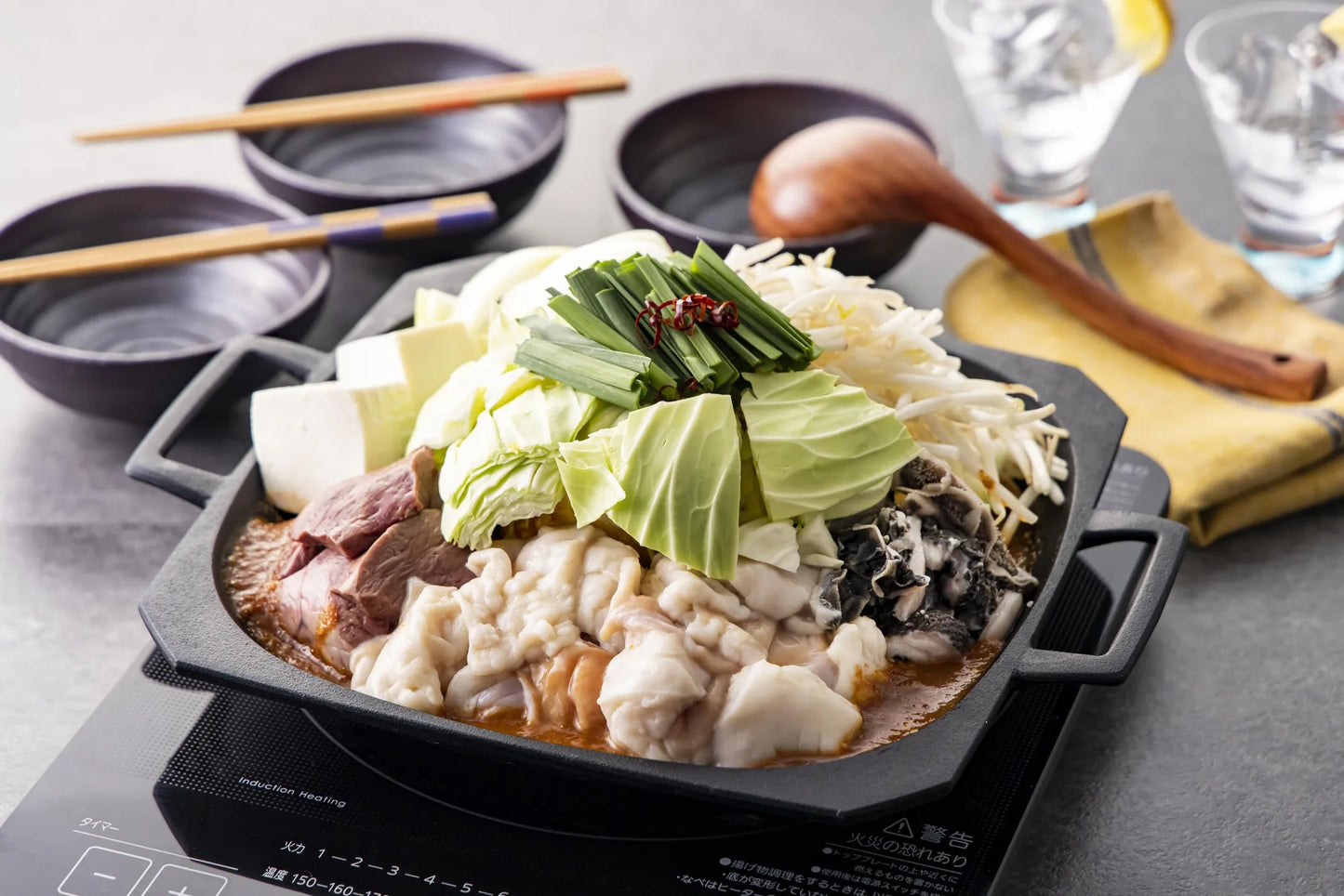 [All-purpose hot pot/iron plate compatible with induction, gas, direct flame, and oven] Tagawa Hormone Hot Pot Special Hot Pot Reiwa Version